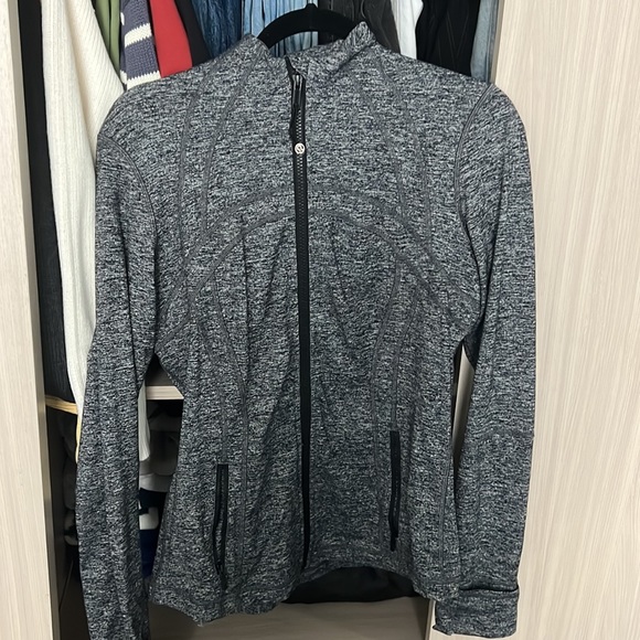 I lost some weight and doesn’t fit me anymore! Must’ve used it 5 or less times. - Picture 4 of 5